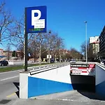 Muy Amplio, Con Wifi Y A 12 Minutos Del Centro Apartmán *