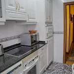 Muy Amplio, Con Wifi Y A 12 Minutos Del Centro *