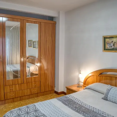 Appartement Muy Amplio, Con Wifi Y A 12 Minutos Del Centro
