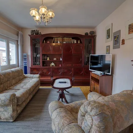 Apartmán Muy Amplio, Con Wifi Y A 12 Minutos Del Centro *