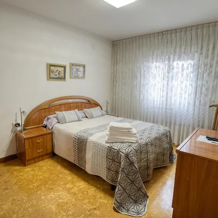 Muy Amplio, Con Wifi Y A 12 Minutos Del Centro